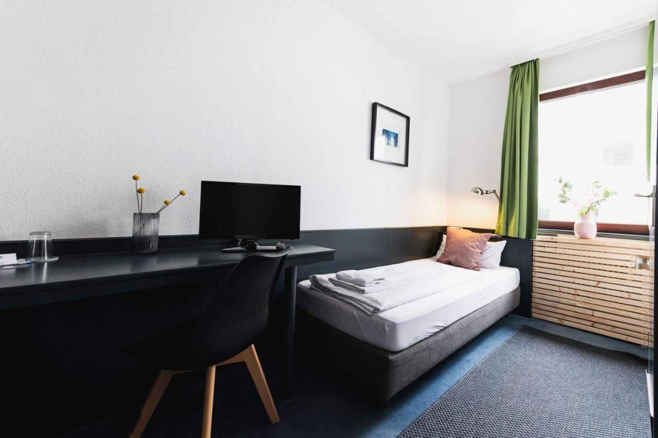 City Hotel Fellbach 24H Check-In Екстер'єр фото